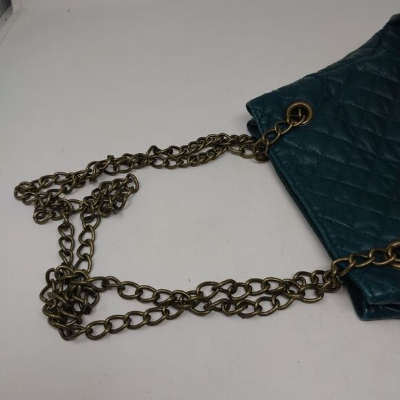 Dark green VANS Shoulder bag with Chain Strap. - Picture 7 of 15
